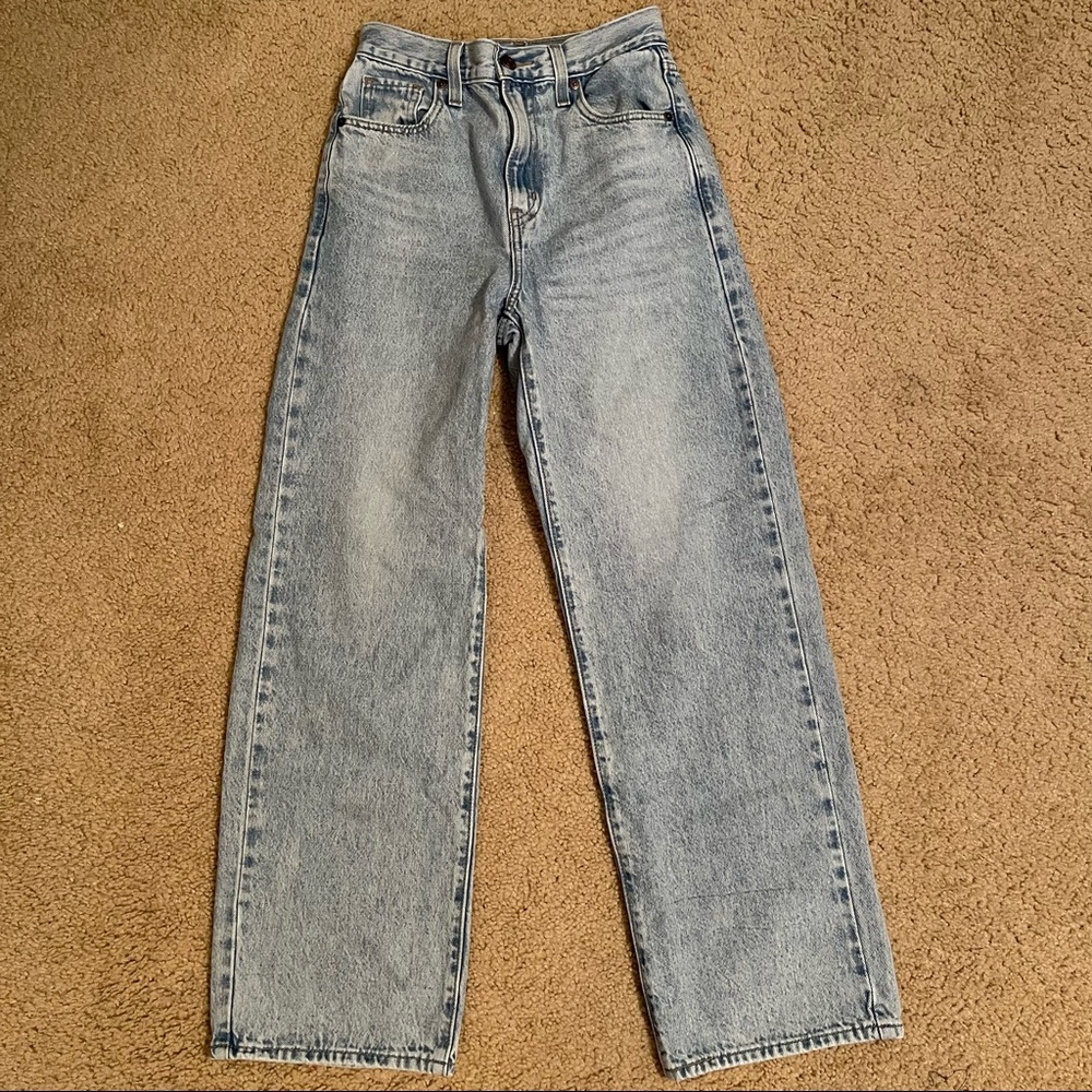 Levi’s High Waisted Straight Jeans